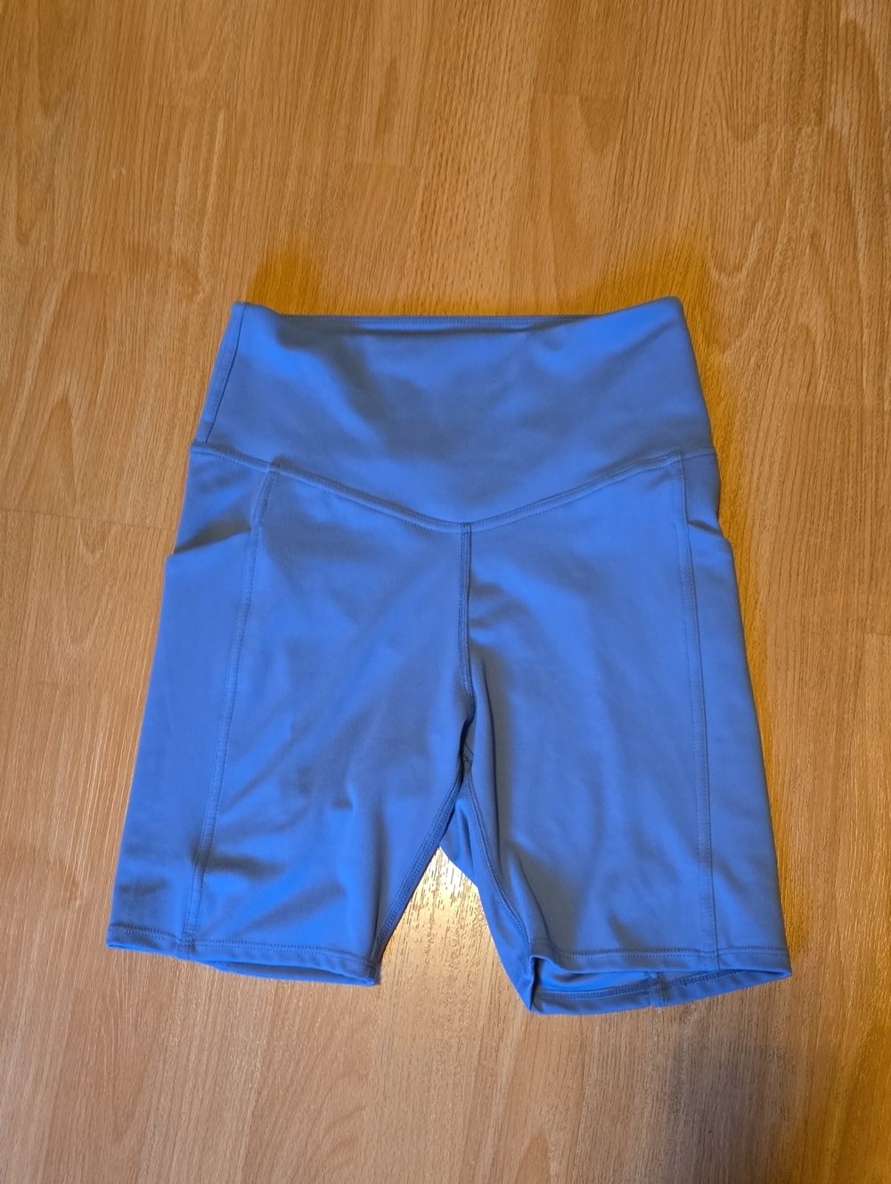 Danskin Slate Blue Bike Shorts With Pockets. Size Small